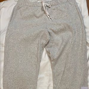 Pink’s fleece sweatpants